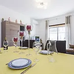 Cozy In 76 M² With Lovely Terrace Apartman *