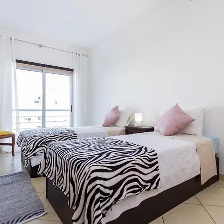 Apartment Modern In With 76 Sqm Terrace And Free Parking *