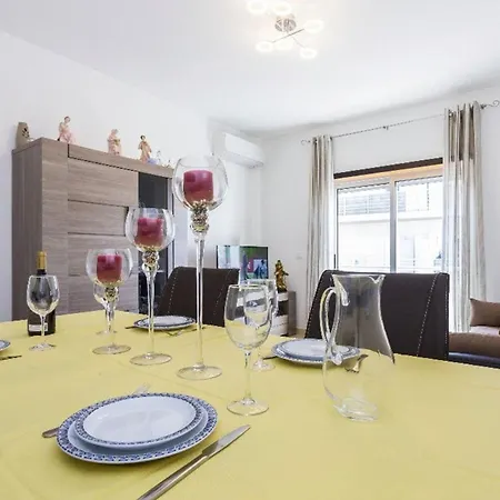 Apartment Cozy In 76 M² With Lovely Terrace Albufeira