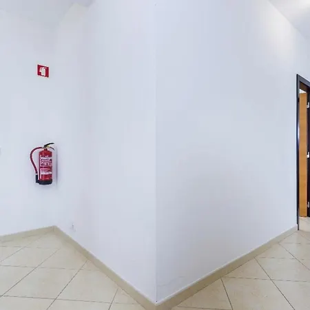 아파트 Cozy In 76 M² With Lovely Terrace