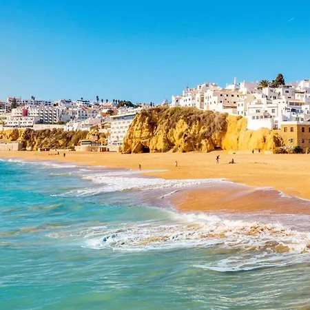 아파트 Cozy In 76 M² With Lovely Terrace *